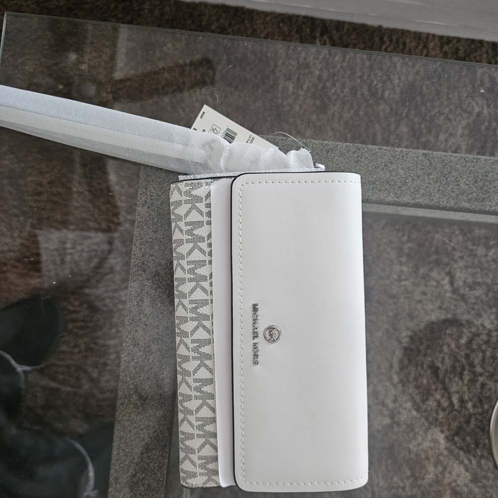 Michael Kors White Wallet